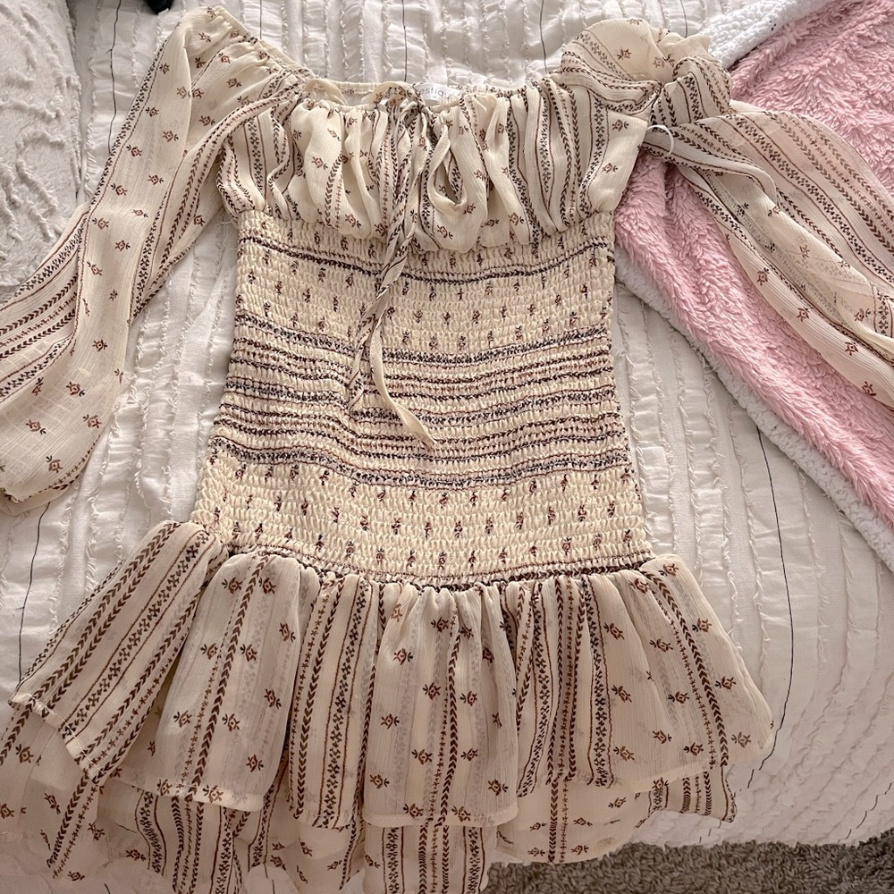 Super cute slowly vestique dress